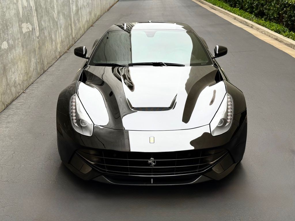 2014 Ferrari F12 BERLINETTA Image 4