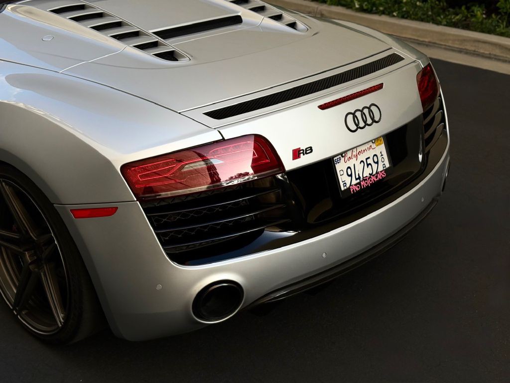 2012 Audi R8 Image 22