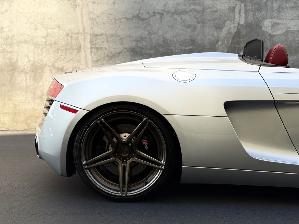 2012 Audi R8 Image 27