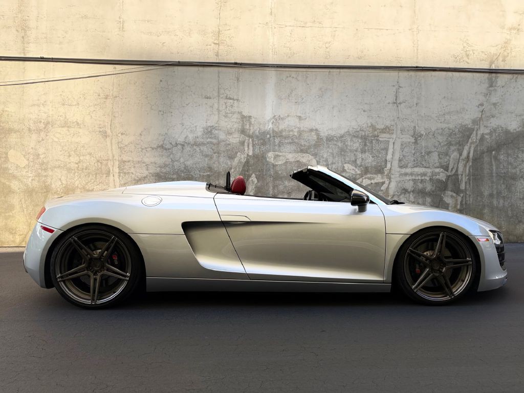 2012 Audi R8 Image 28