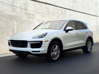Image for 2016 Porsche Cayenne Turbo ID: 6595541