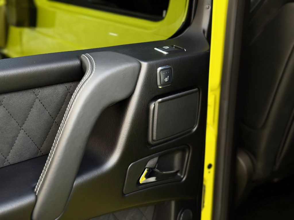 2017 Mercedes-Benz G-Class Image 64