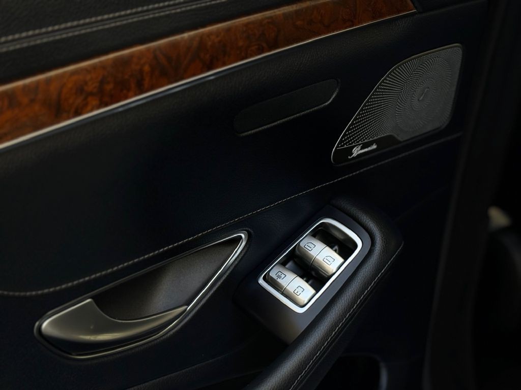 2014 Mercedes-Benz S-Class Image 22