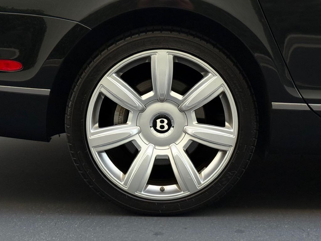 2006 Bentley Continental Image 17
