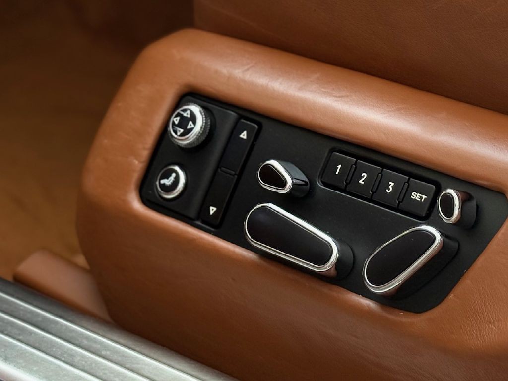 2006 Bentley Continental Image 25