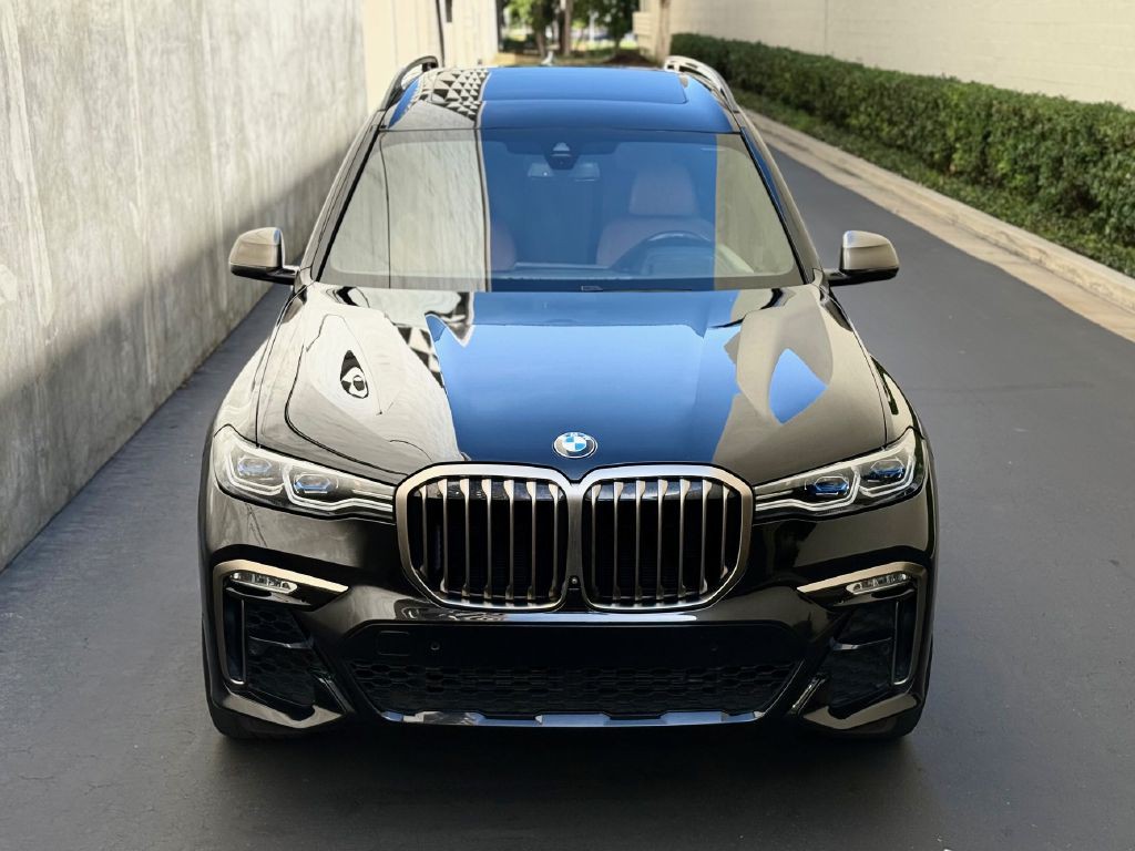 2022 BMW X7 Image 4