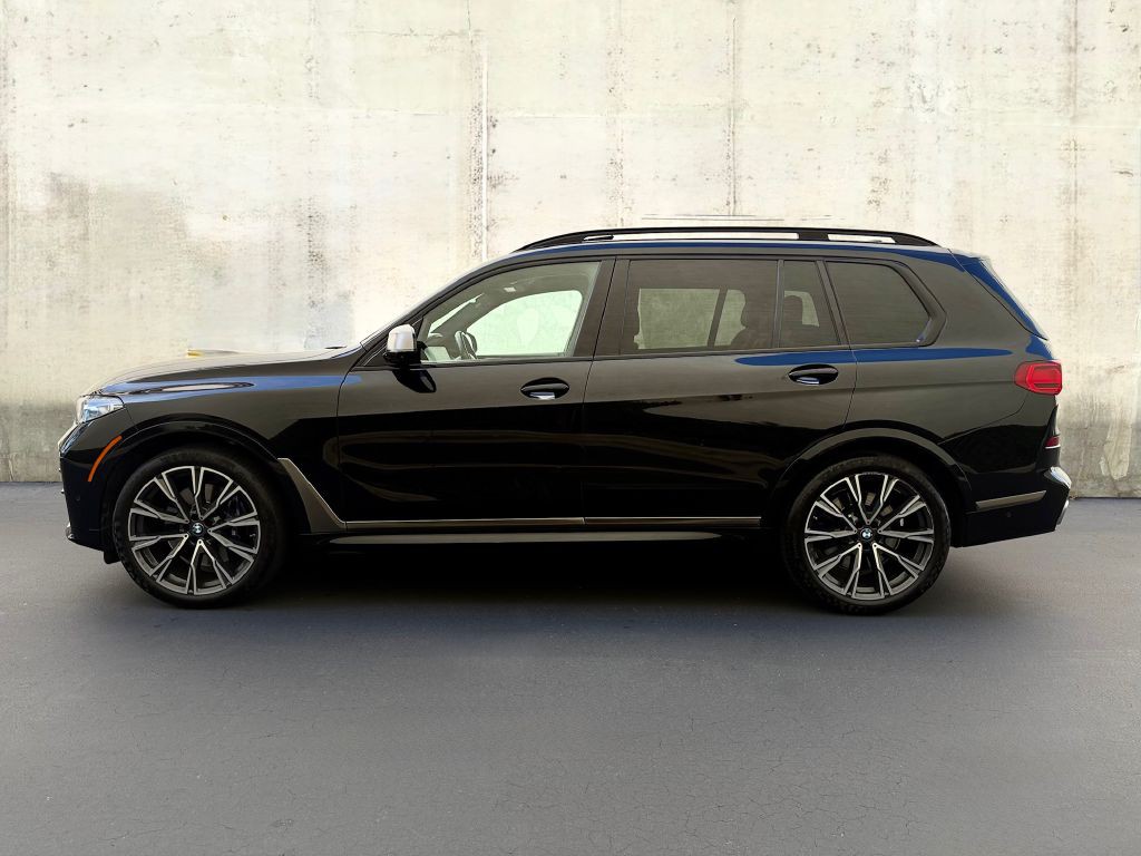 2022 BMW X7 Image 5