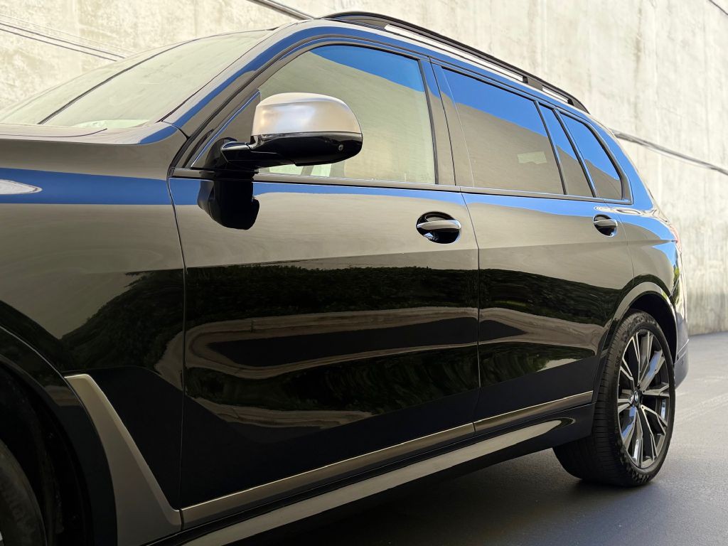 2022 BMW X7 Image 15