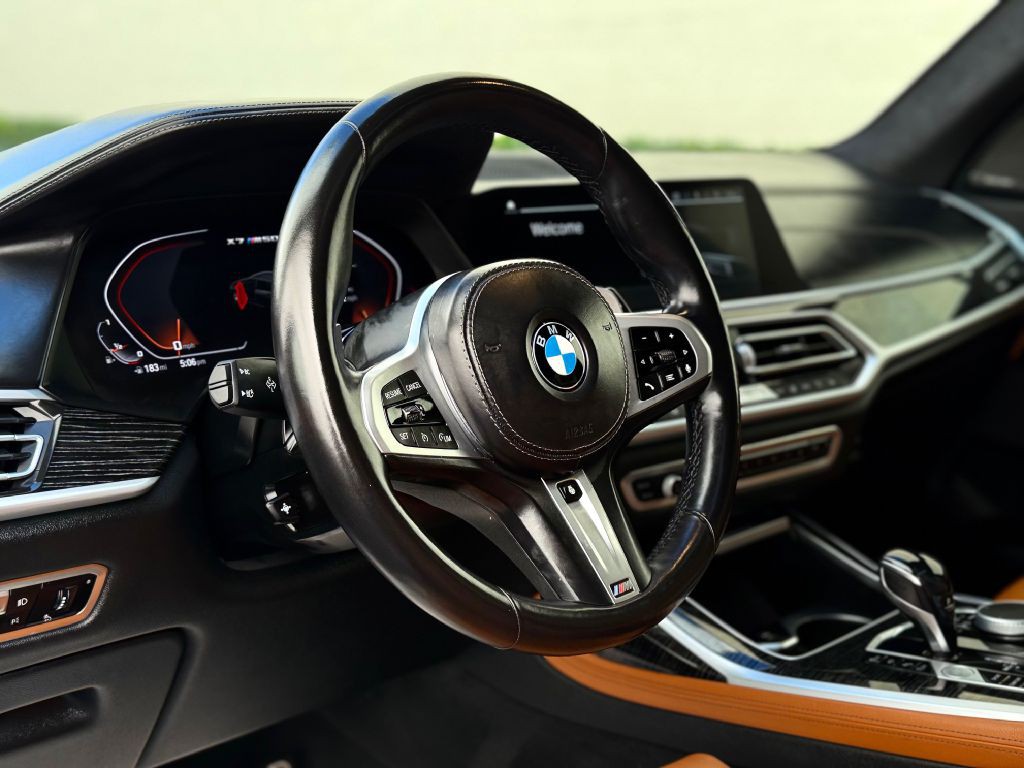 2022 BMW X7 Image 35