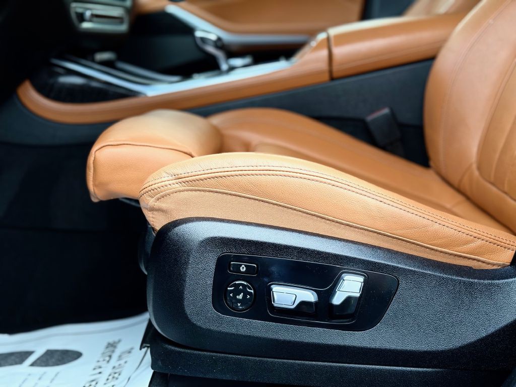 2022 BMW X7 Image 37