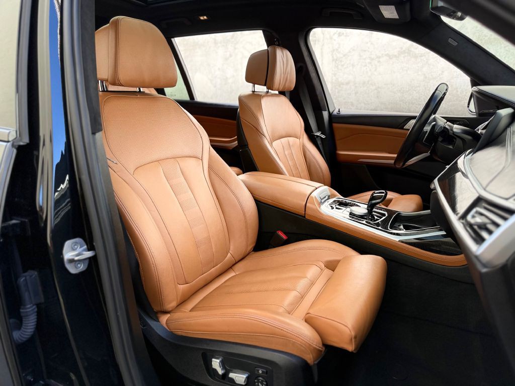 2022 BMW X7 Image 61