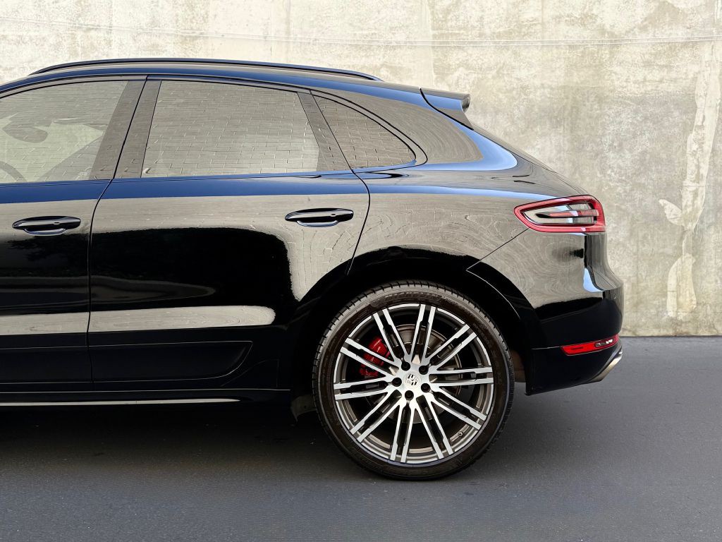 2018 Porsche Macan Image 6