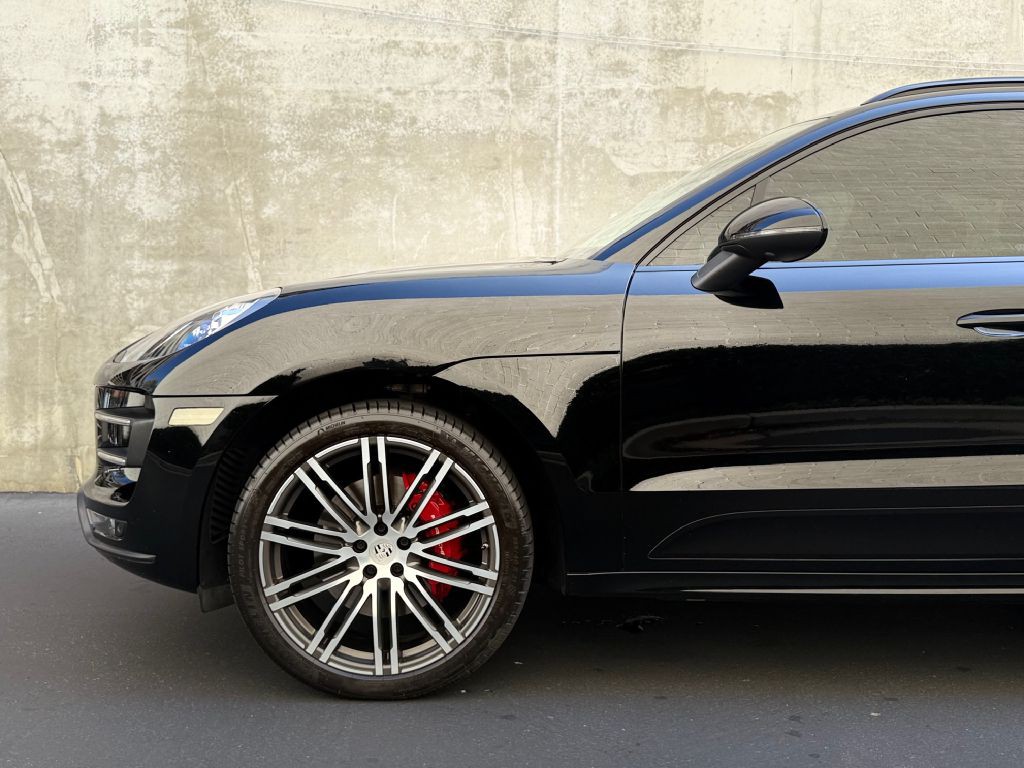 2018 Porsche Macan Image 8