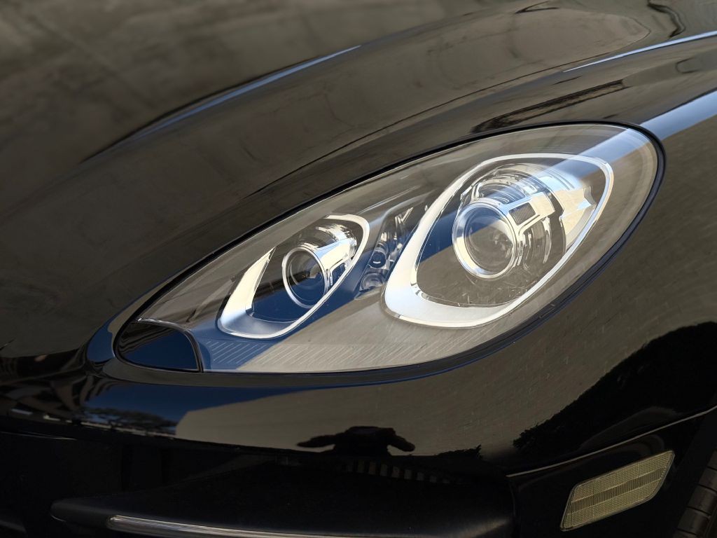 2018 Porsche Macan Image 14