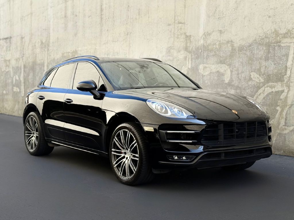2018 Porsche Macan Image 18