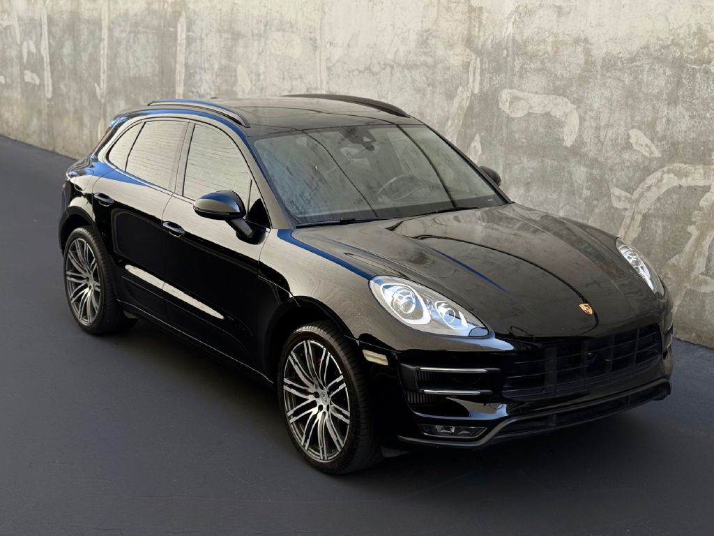2018 Porsche Macan Image 19