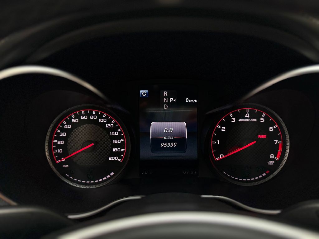 2016 Mercedes-Benz C-Class Image 46