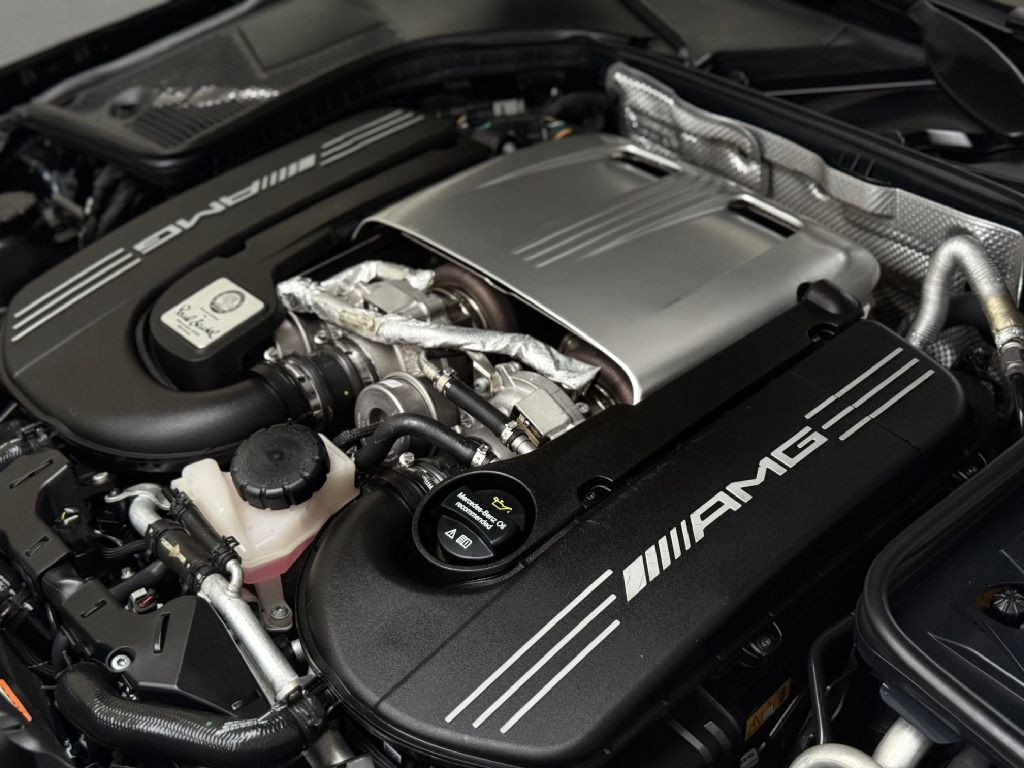 2016 Mercedes-Benz C-Class Image 50