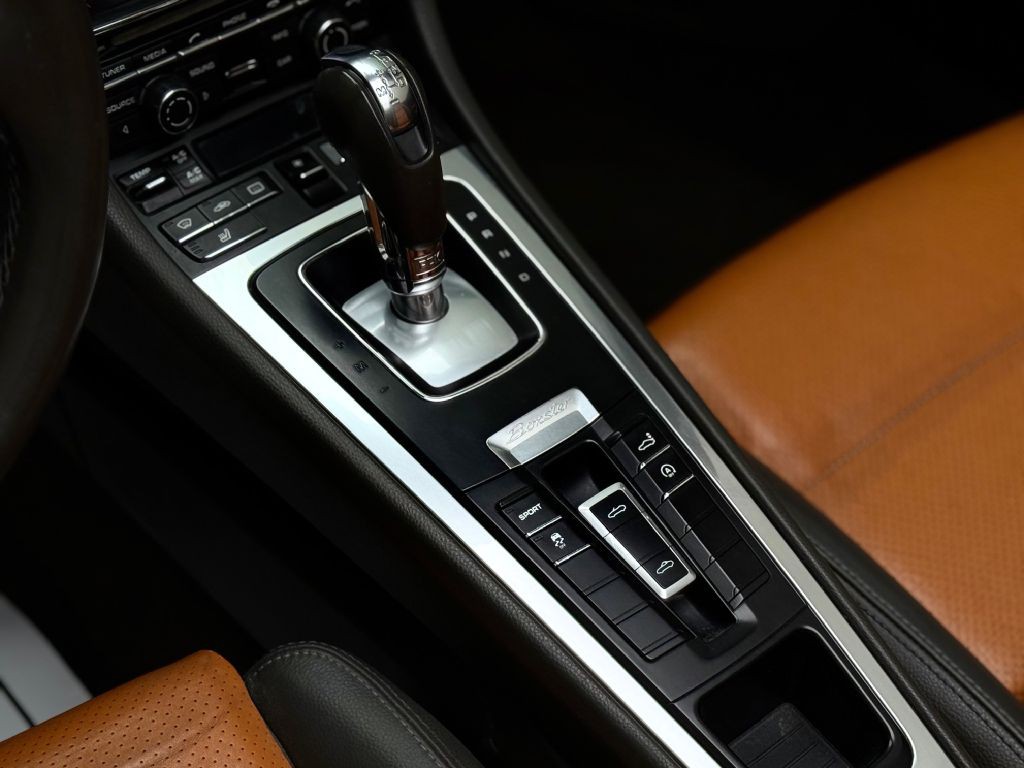 2014 Porsche Boxster Image 26