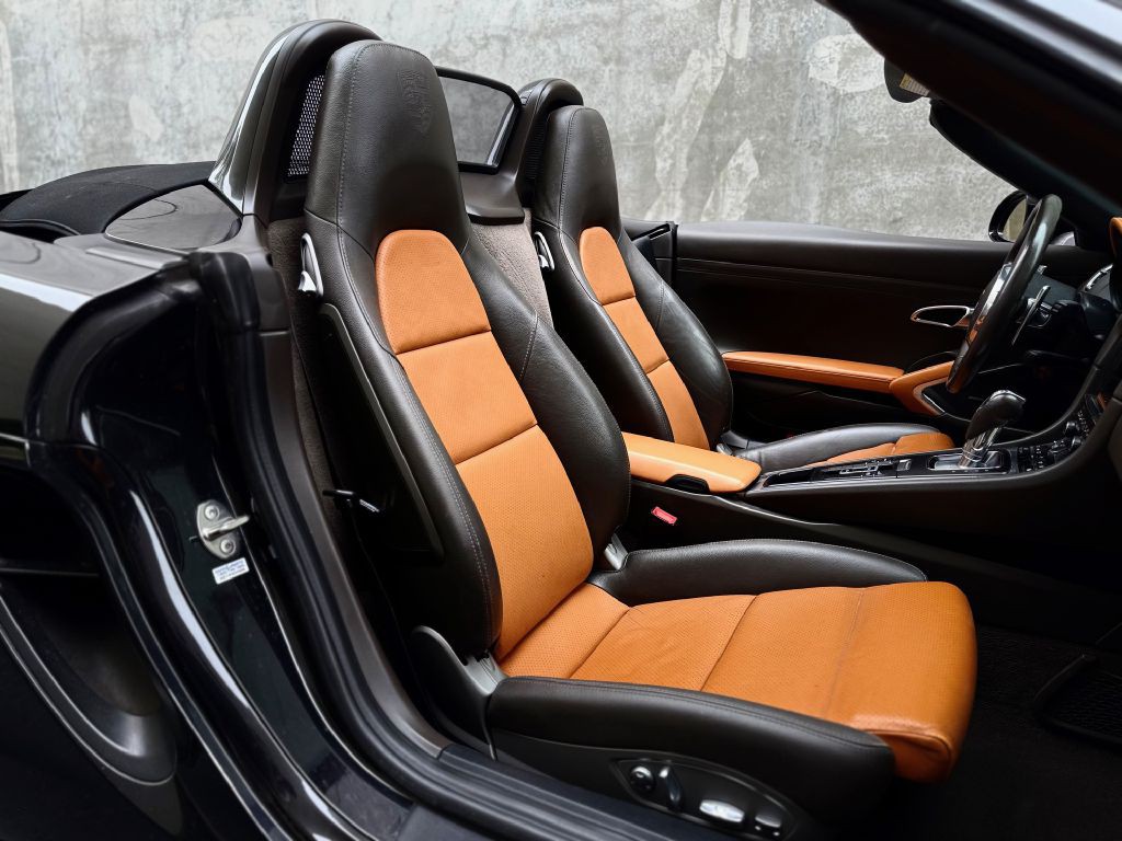 2014 Porsche Boxster Image 30