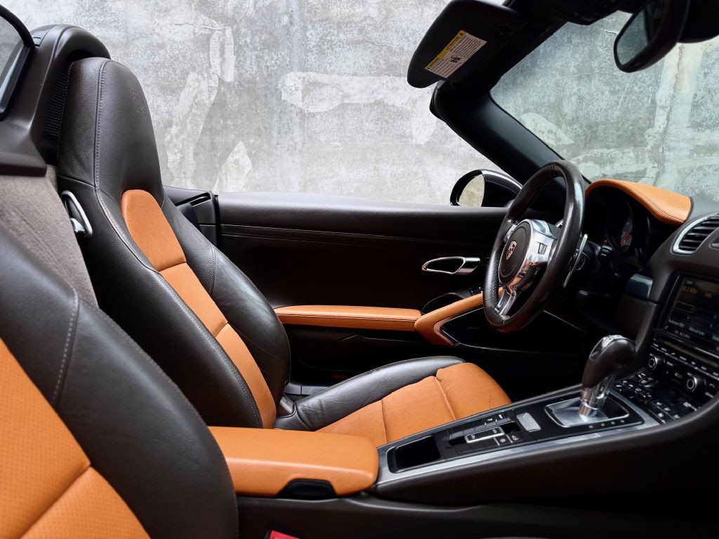 2014 Porsche Boxster Image 31