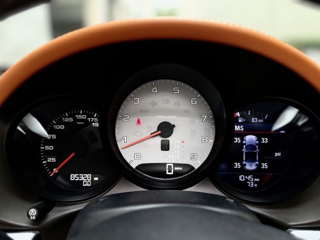 2014 Porsche Boxster Image 34