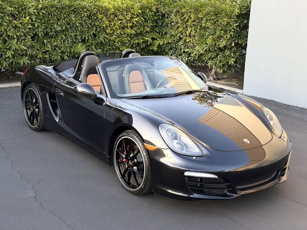 2014 Porsche Boxster Image 3