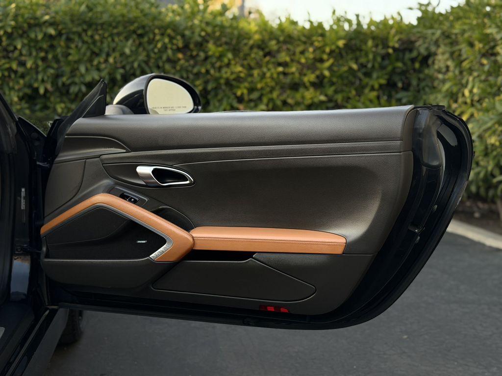 2014 Porsche Boxster Image 18