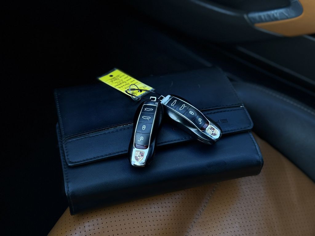 2014 Porsche Boxster Image 23