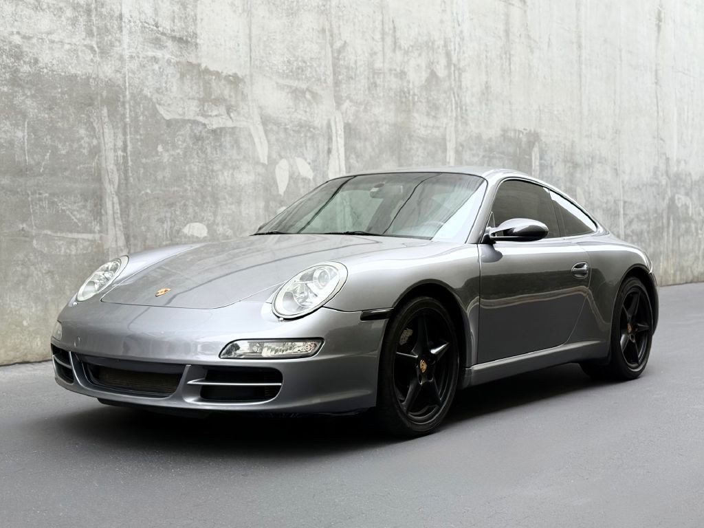 2005 Porsche 911 Image 2