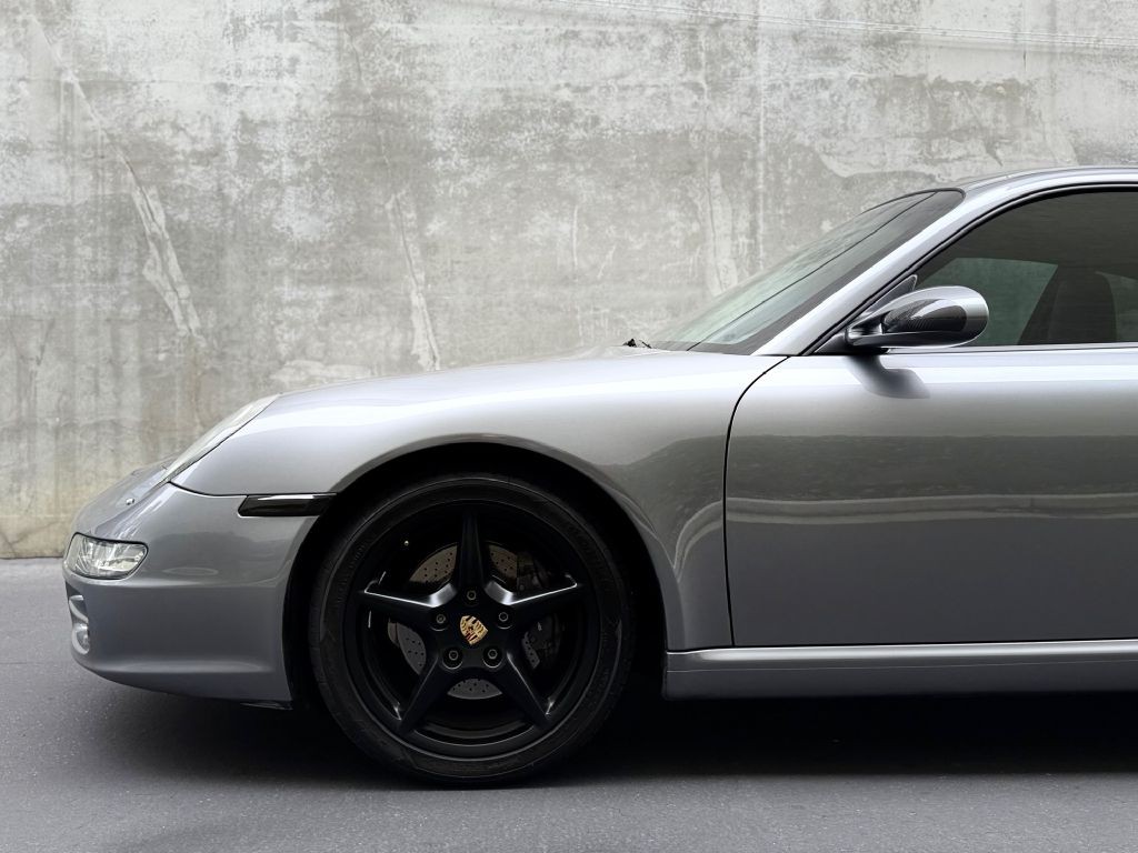 2005 Porsche 911 Image 6