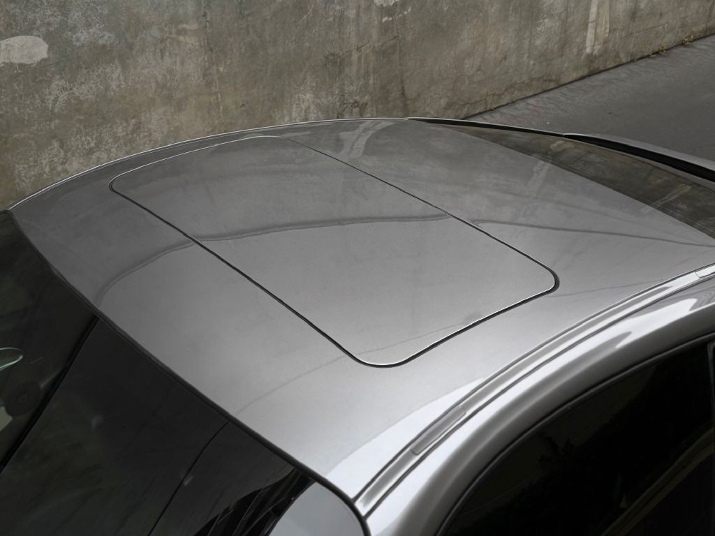 2005 Porsche 911 Image 13