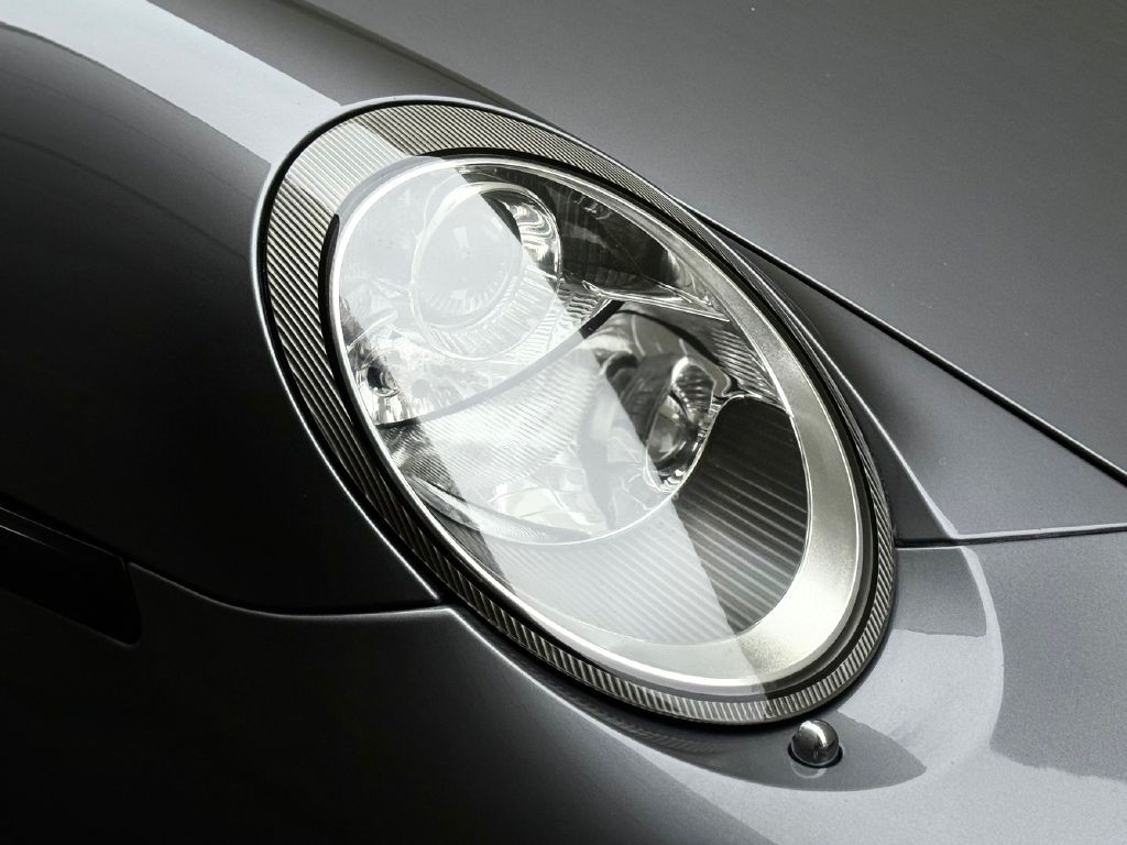 2005 Porsche 911 Image 16