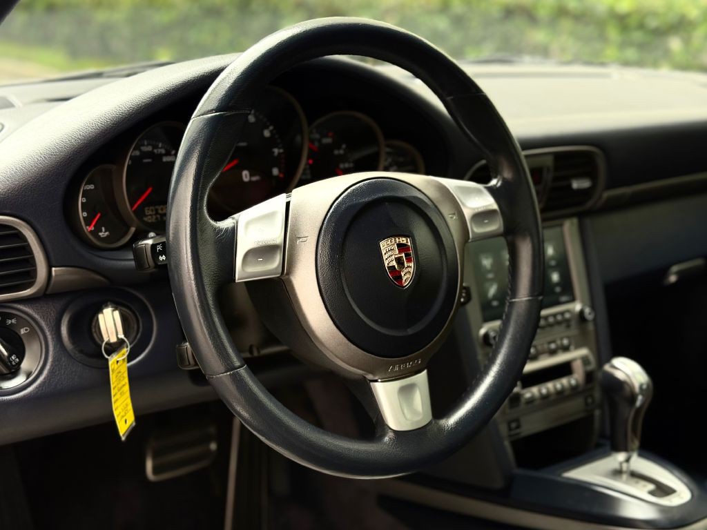 2005 Porsche 911 Image 23