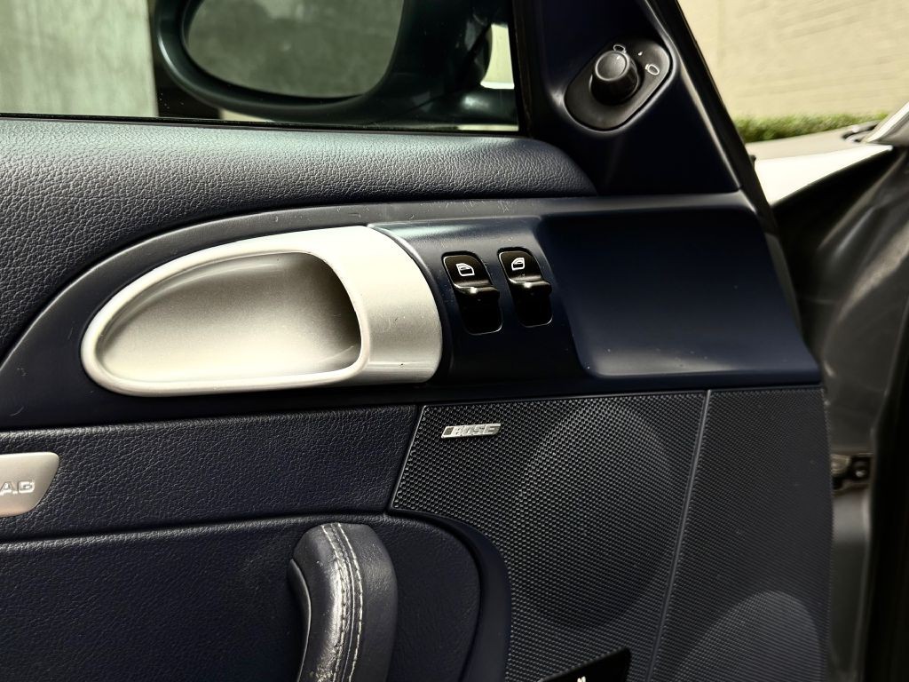 2005 Porsche 911 Image 26