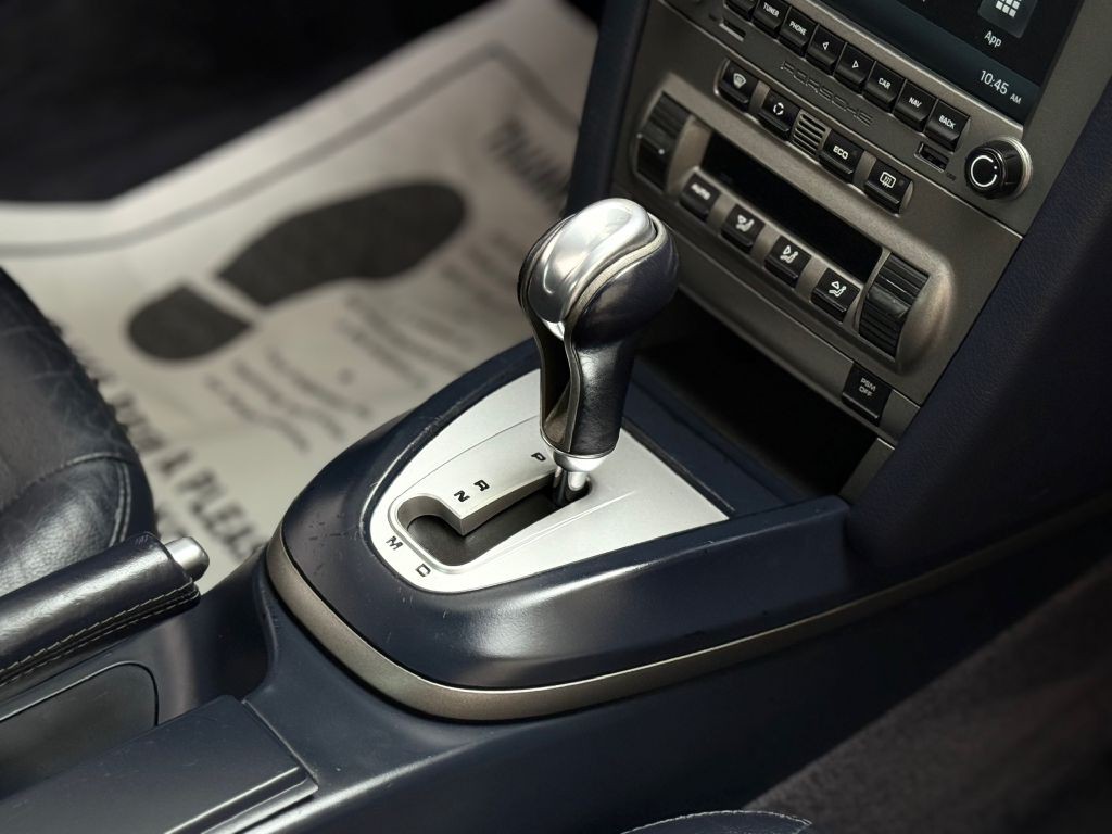 2005 Porsche 911 Image 37