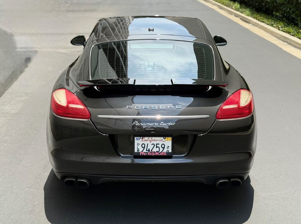 2011 Porsche Panamera Image 16