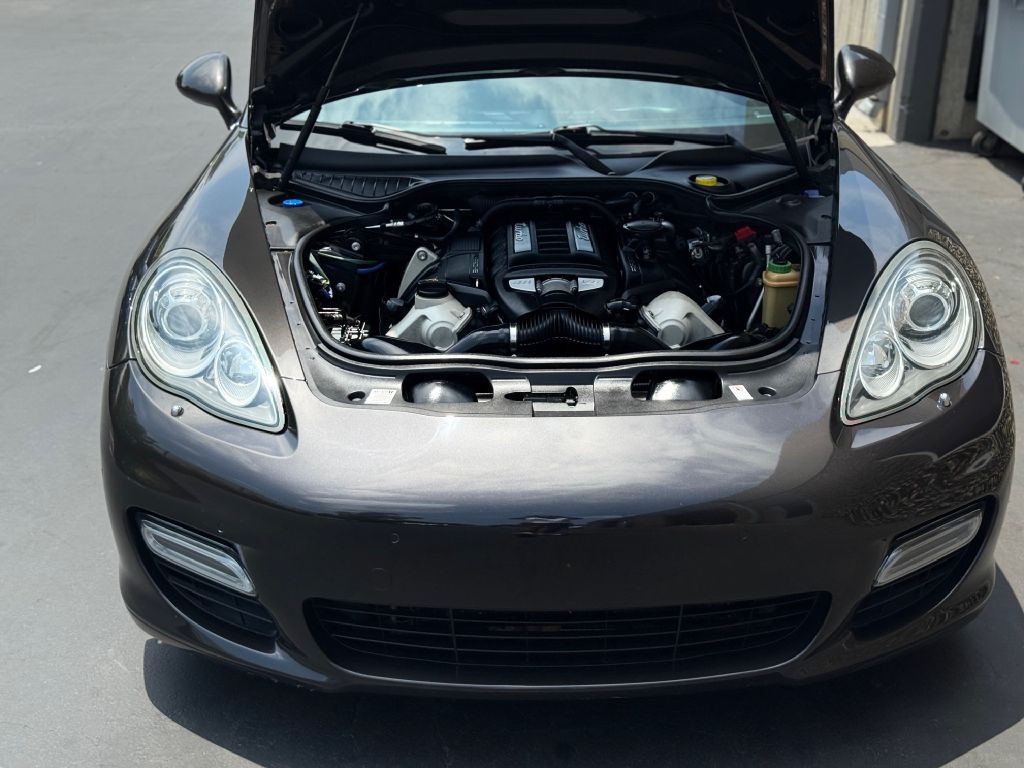 2011 Porsche Panamera Image 36