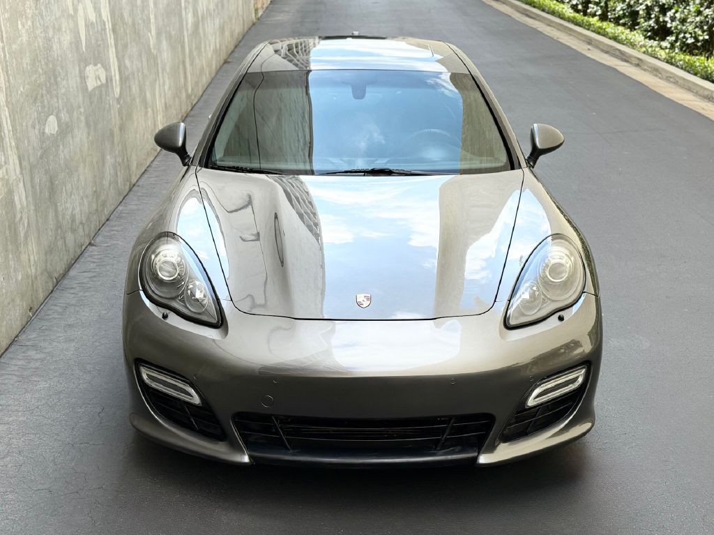 2013 Porsche Panamera Image 4