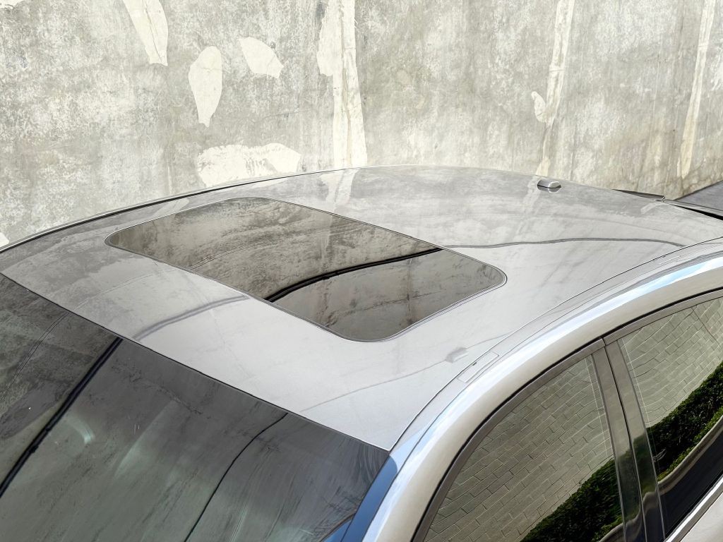 2013 Porsche Panamera Image 12