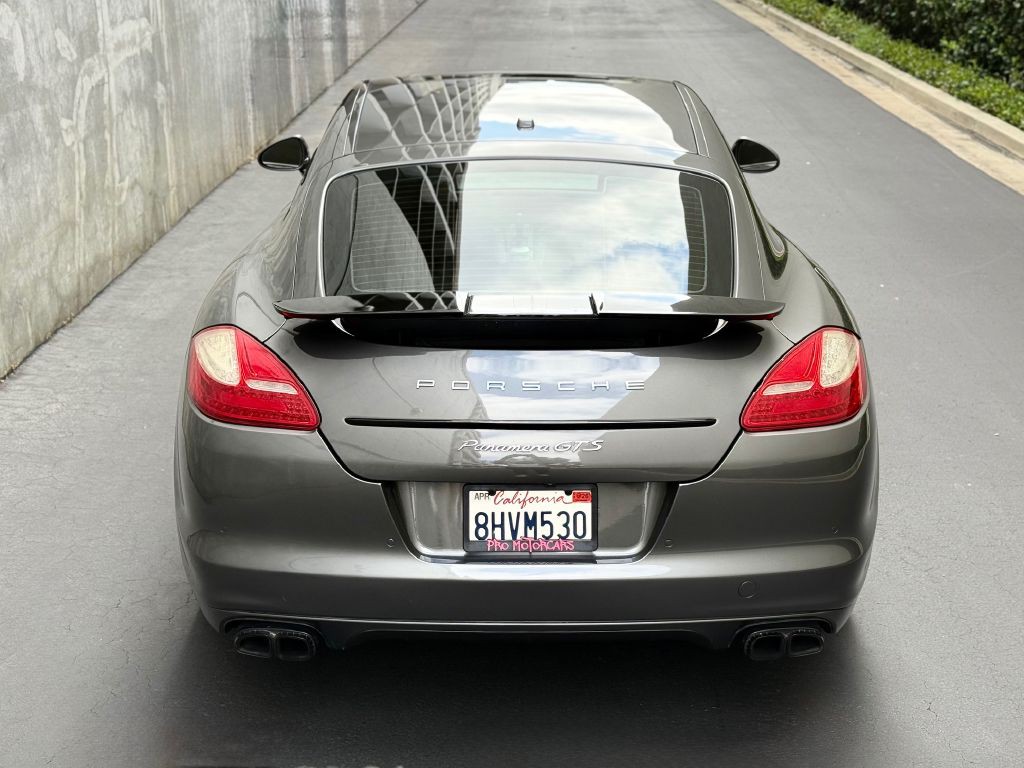 2013 Porsche Panamera Image 17
