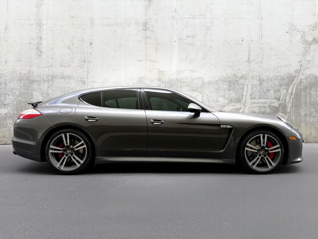 2013 Porsche Panamera Image 20