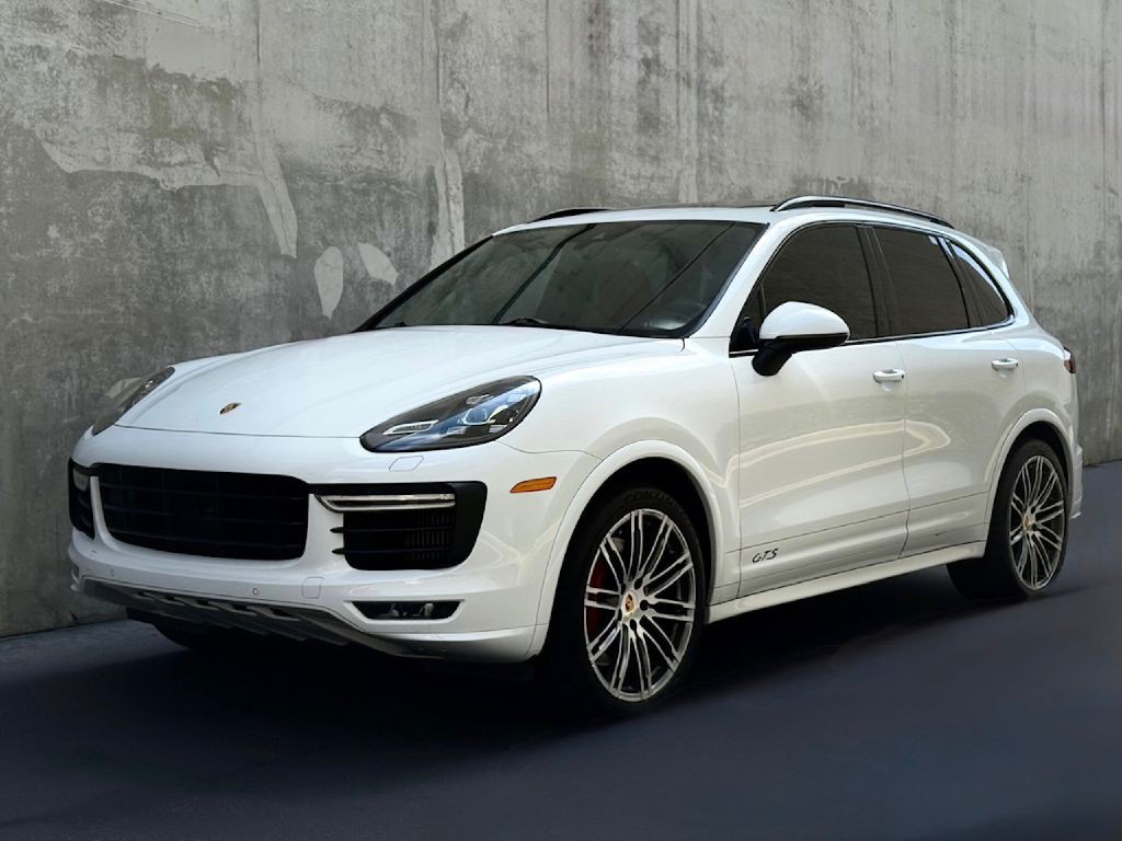 2018 Porsche Cayenne Image 1
