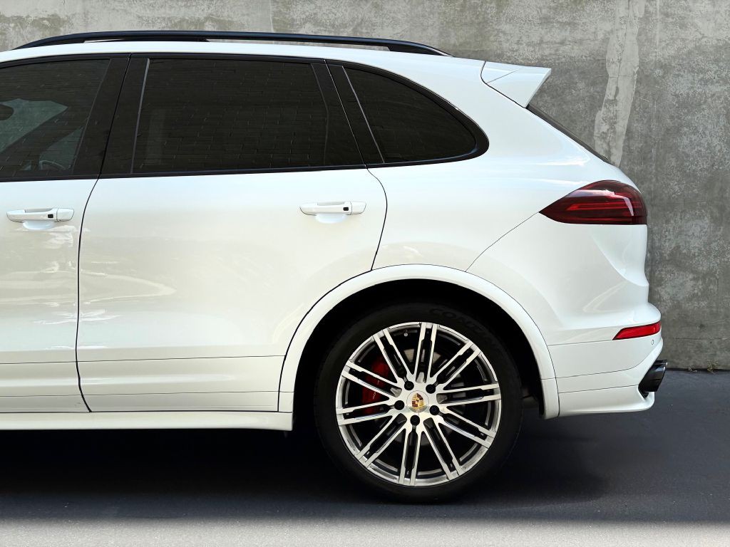 2018 Porsche Cayenne Image 6
