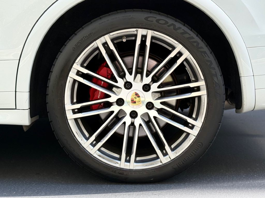 2018 Porsche Cayenne Image 11