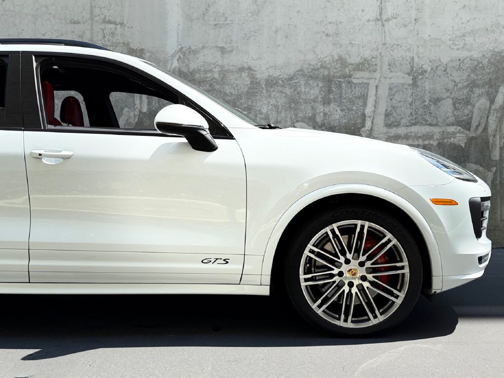 2018 Porsche Cayenne Image 19
