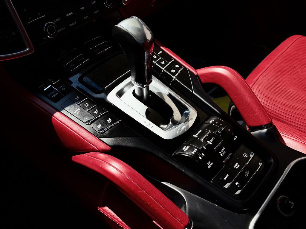 2018 Porsche Cayenne Image 28