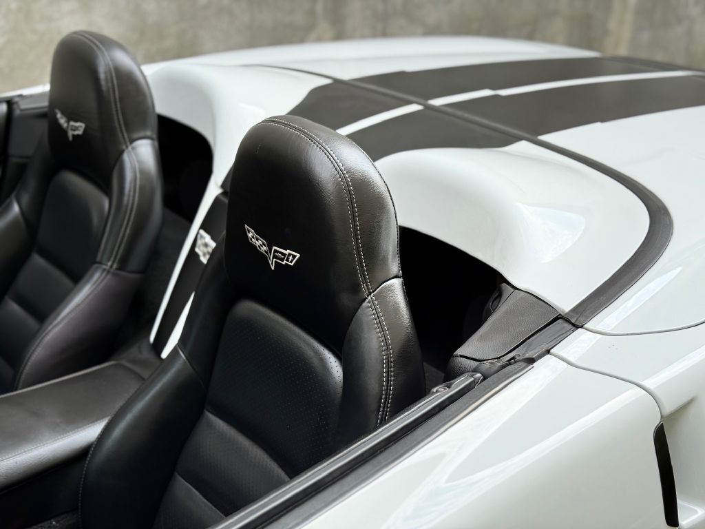 2010 Chevrolet Corvette Image 12