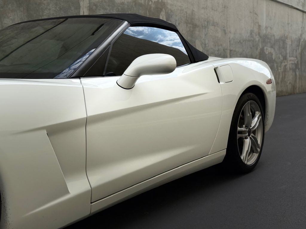 2010 Chevrolet Corvette Image 22