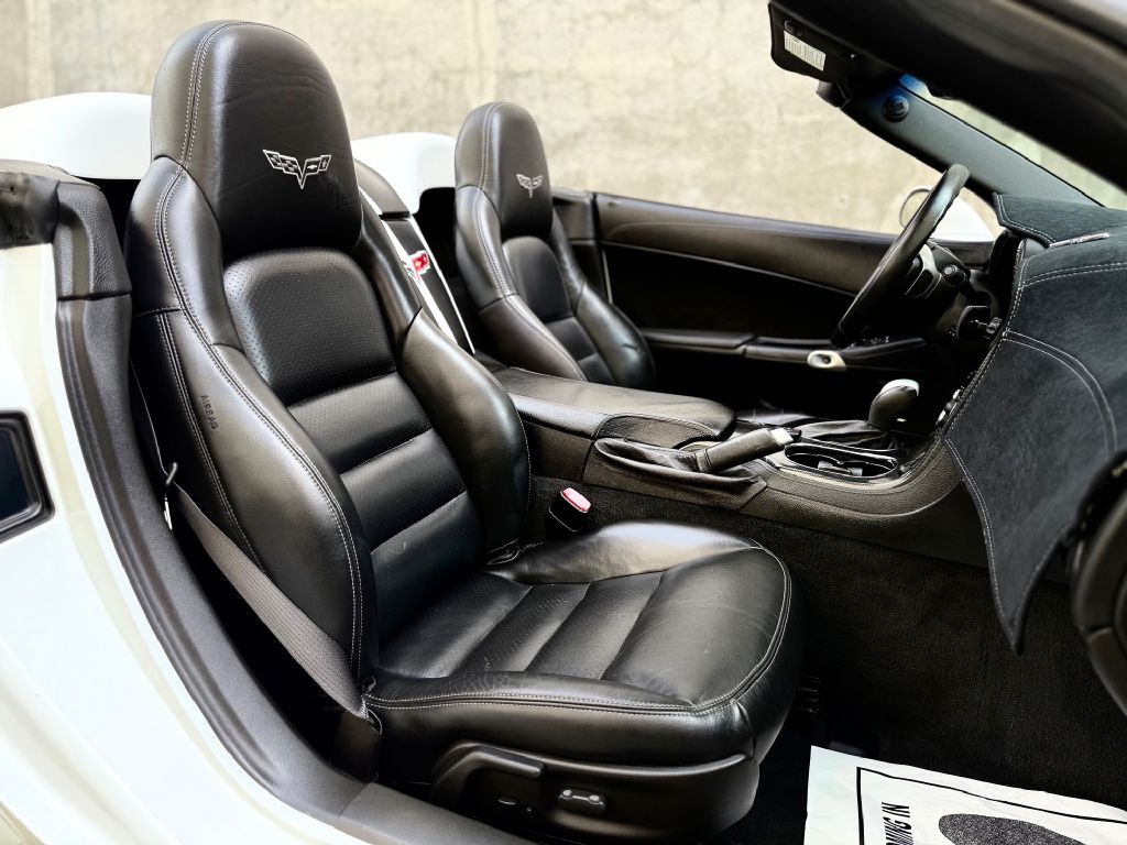 2010 Chevrolet Corvette Image 40